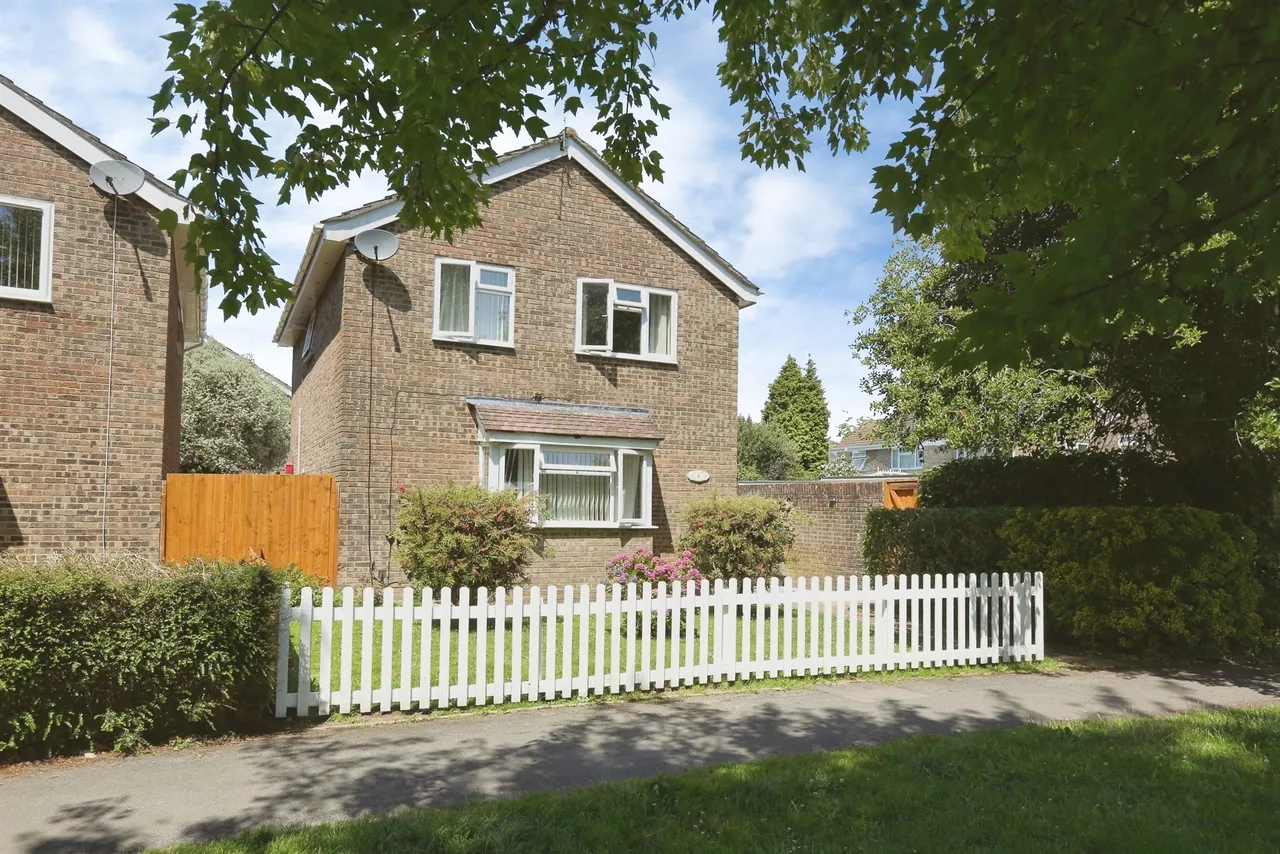 4 bed house for sale — Buckland Close, Eastleigh