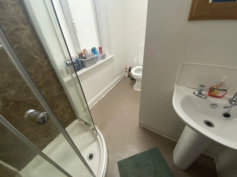 Harlaxton Drive, Lenton, NG7, photo 10