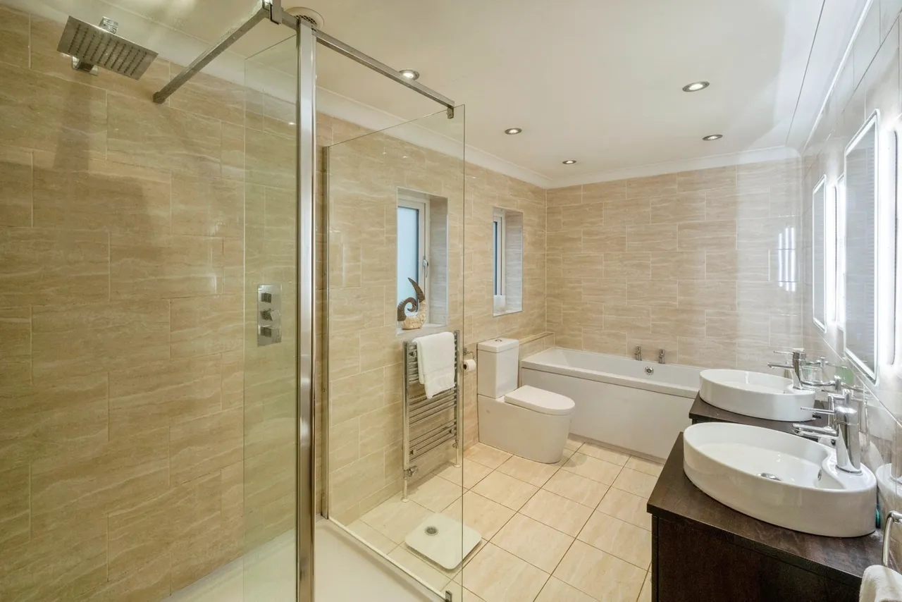 Rectory Close, Skelbrooke, Doncaster, South Yorkshire, DN6, photo 13