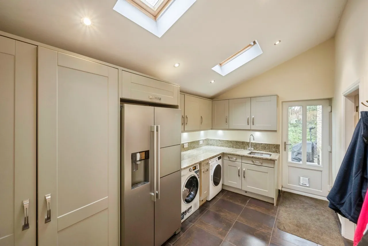 Rectory Close, Skelbrooke, Doncaster, South Yorkshire, DN6, photo 7