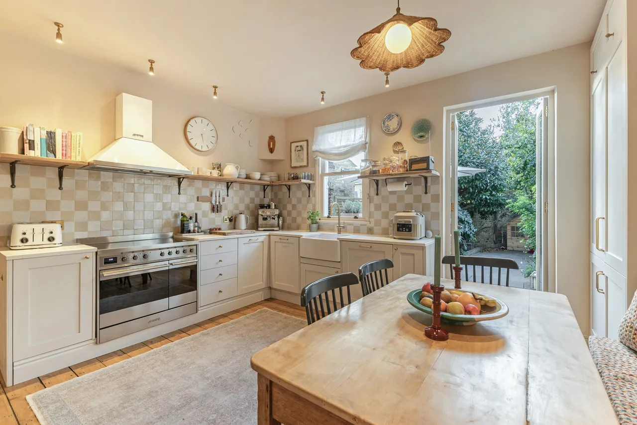 3 bed house for sale, Wilna Road, London, SW18