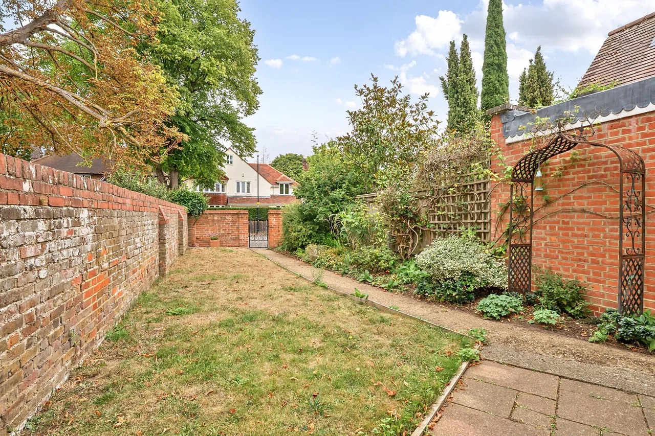 Bolton Avenue, Windsor, SL4, photo 2