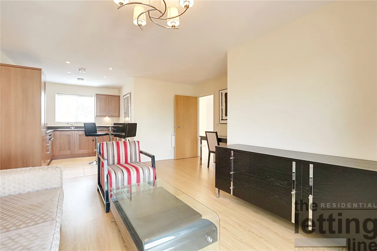 2 bed flat to rent — Birdwing Walk, Stevenage, Hertfordshire, SG1 4FZ