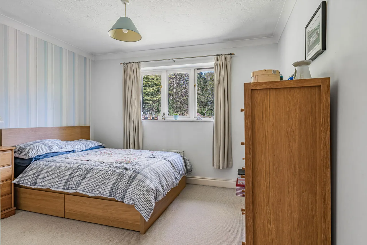 Dartnell Court, West Byfleet, KT14, photo 15