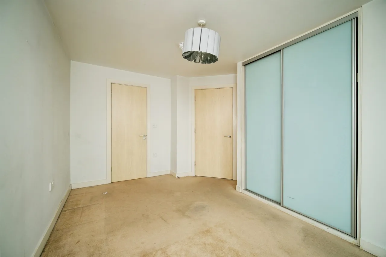 Winterthur Way, Basingstoke, photo 4