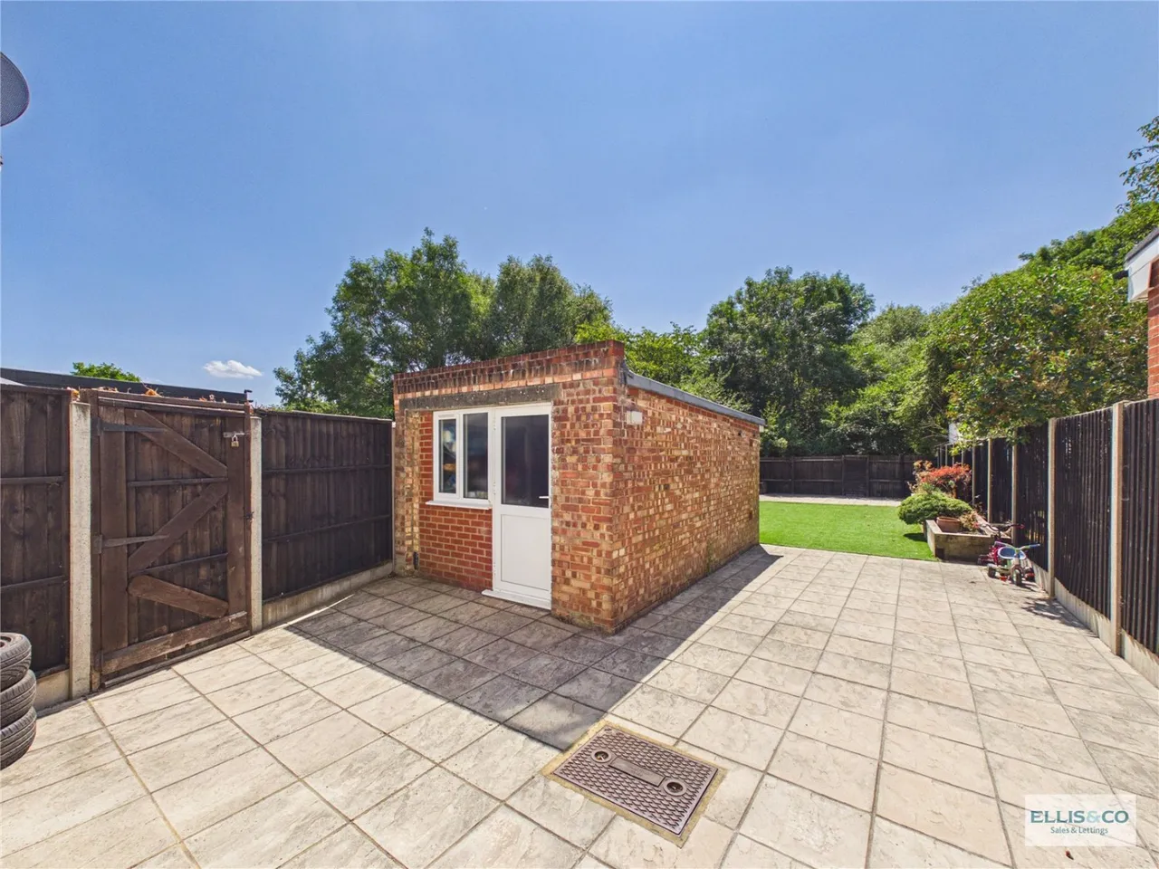 Brampton Grove, Kenton, HA3, photo 21