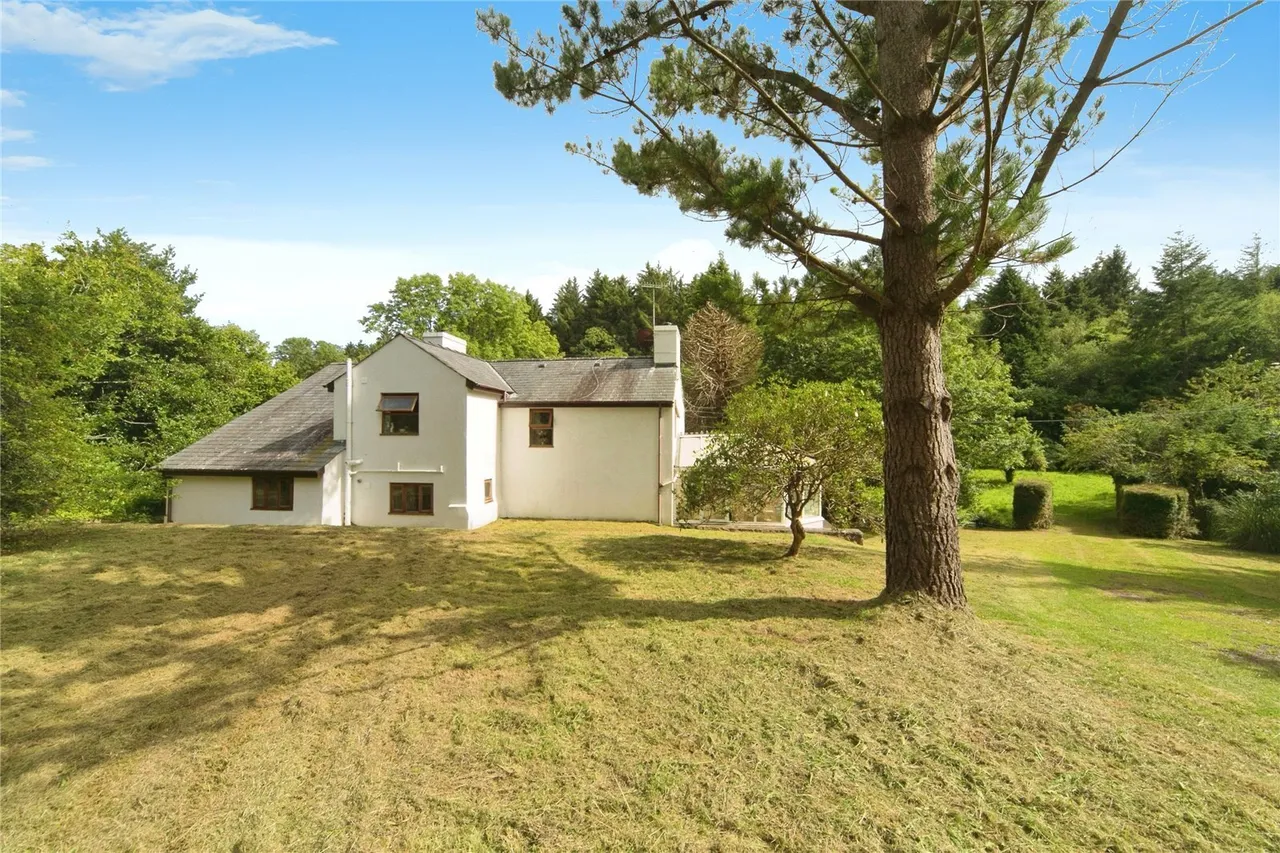 Llanbedrog, LL53, photo 2