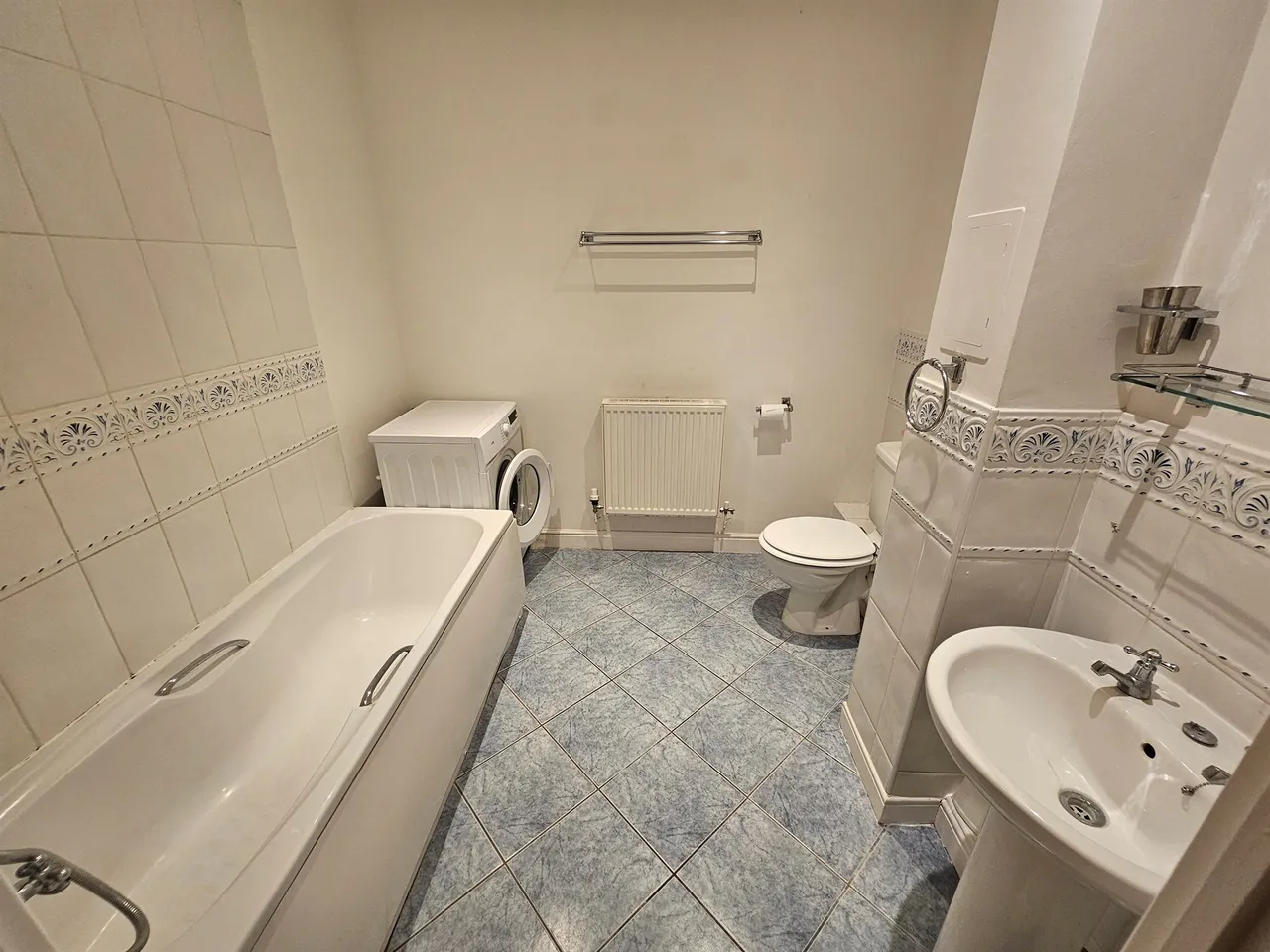 Buckingham Street, Aylesbury, photo 9