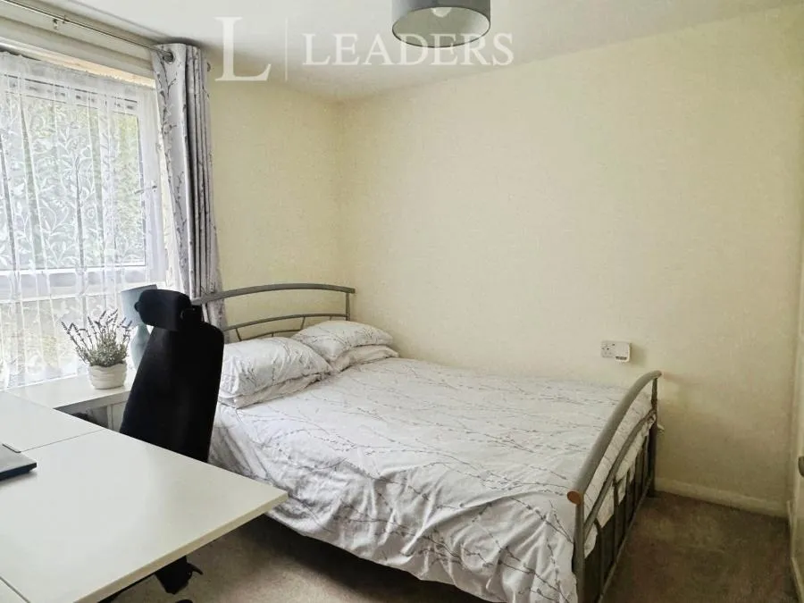 Chaffinch Green, Waterlooville, PO8, photo 13