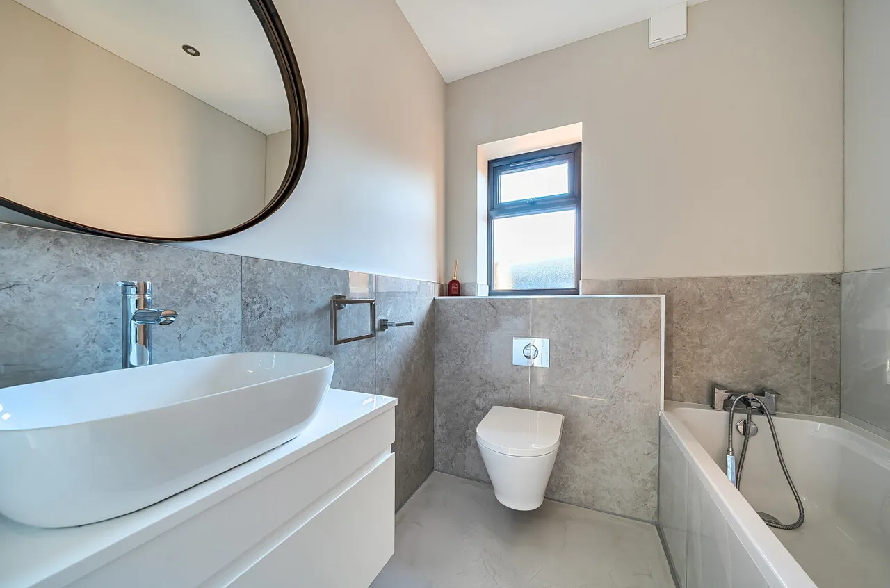 The Spinney, Bishopstoke, SO50, photo 12