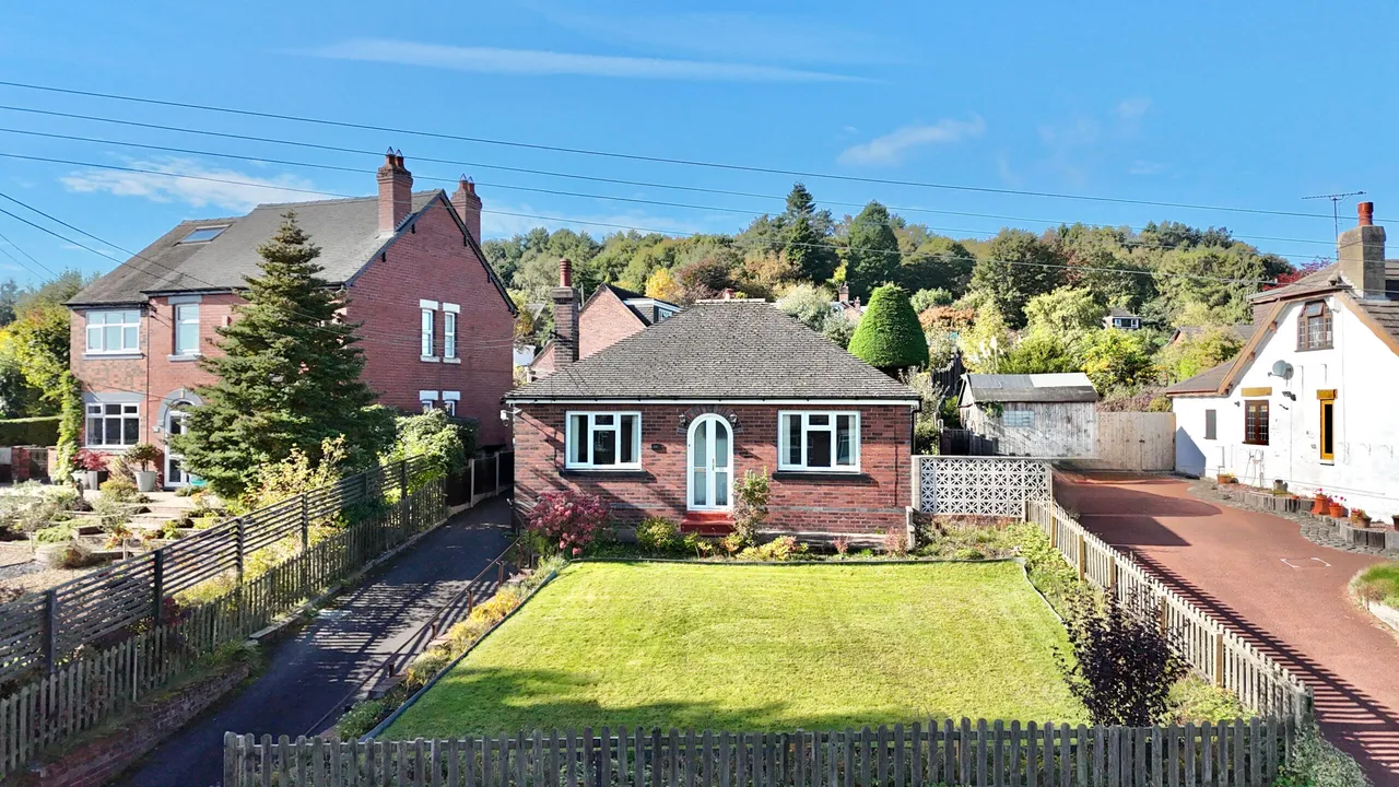 2 bed house for sale, Leek Road, Cheadle, ST10