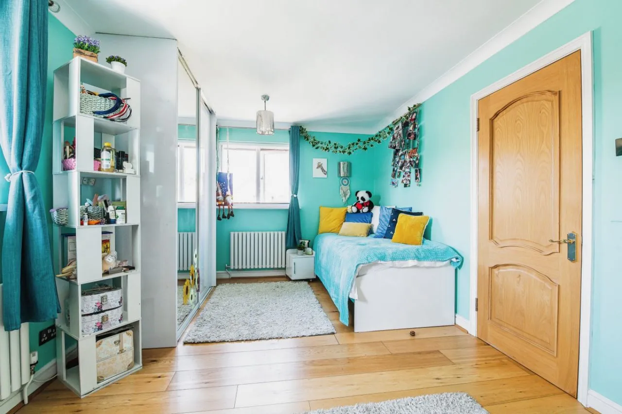 Moss Bank, Grays, Essex, RM17 5EF, photo 9