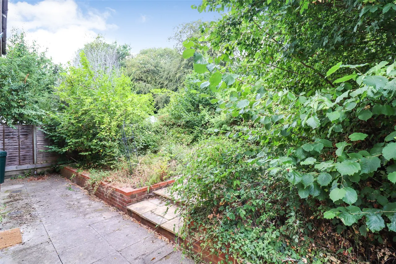 Decouttere Close, Church Crookham, Fleet, Hampshire, GU52 0UR, photo 12
