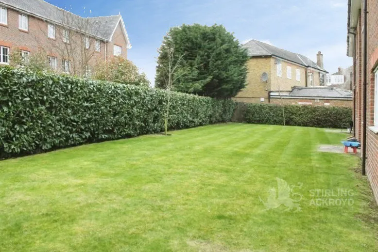 Corrie Road, Addlestone, KT15, photo 5