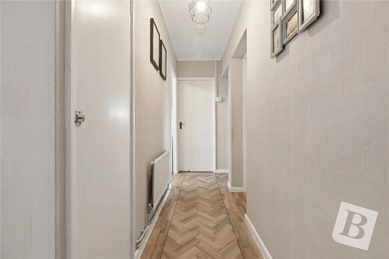 Prospect Place, Collier Row, RM5, photo 7