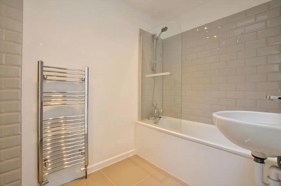 Vineyard Close, London, SE6, photo 8