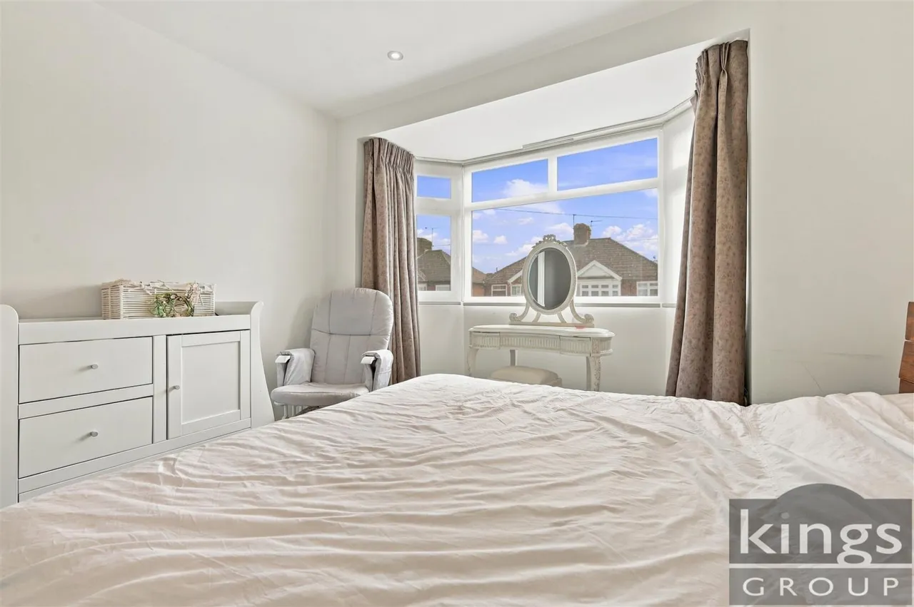 Amberley Road, Enfield, photo 15