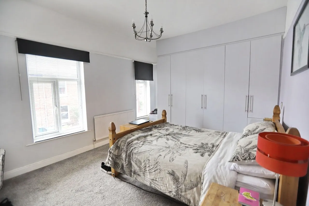 Grosvenor Street, Prestwich, M25, photo 7