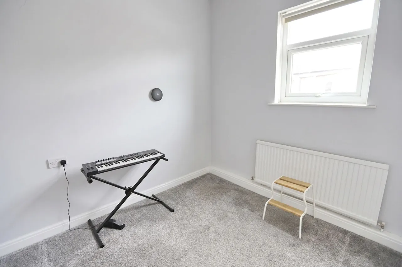 Grosvenor Street, Prestwich, M25, photo 8