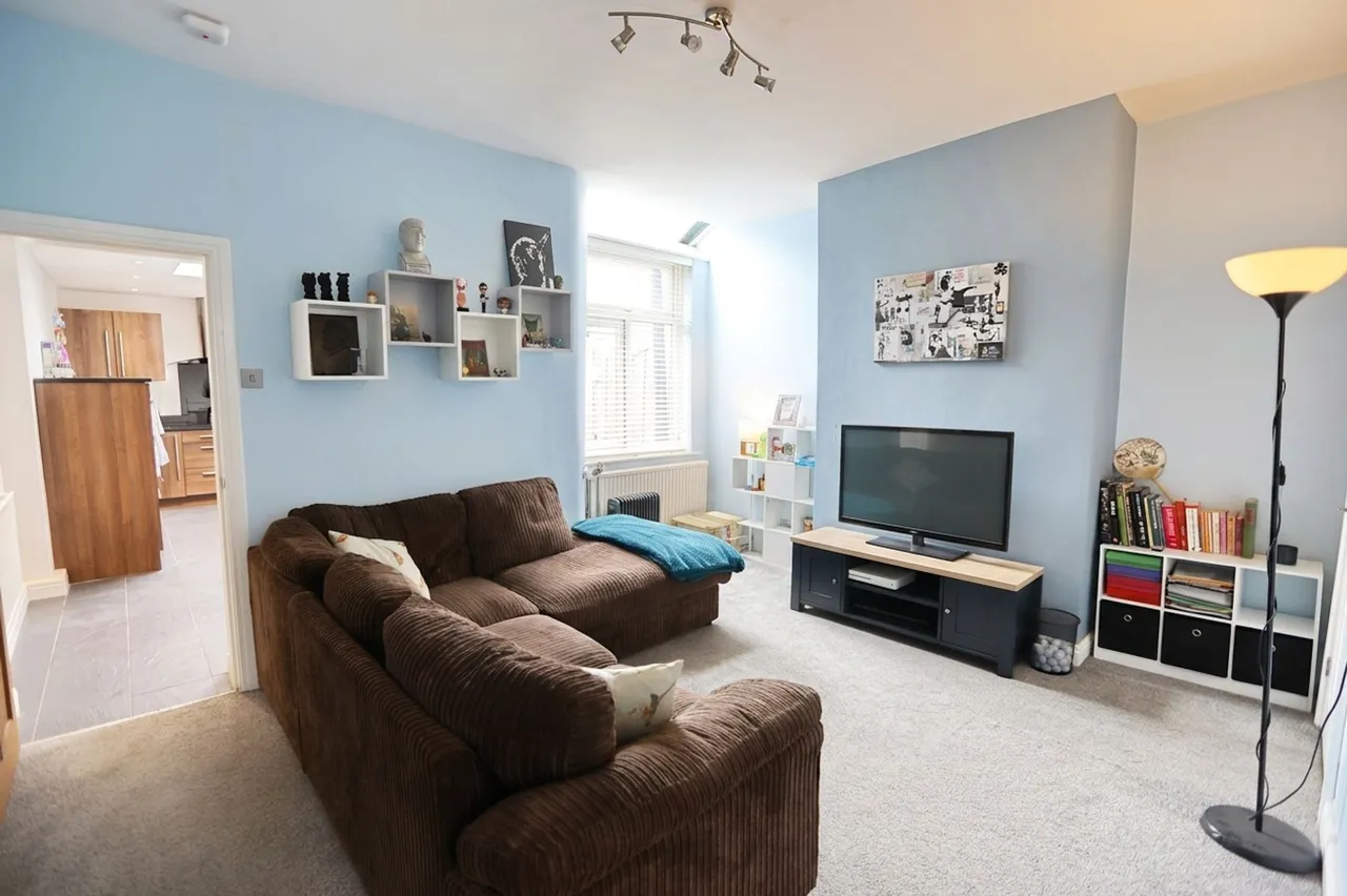 Grosvenor Street, Prestwich, M25, photo 3