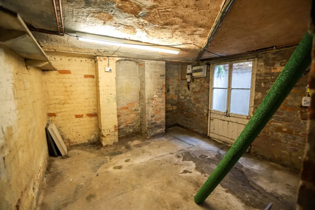 Grosvenor Street, Prestwich, M25, photo 6