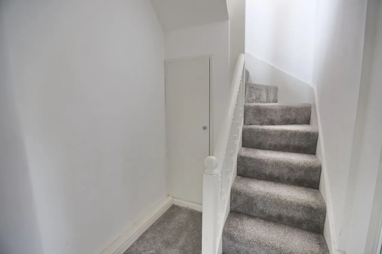Grosvenor Street, Prestwich, M25, photo 10