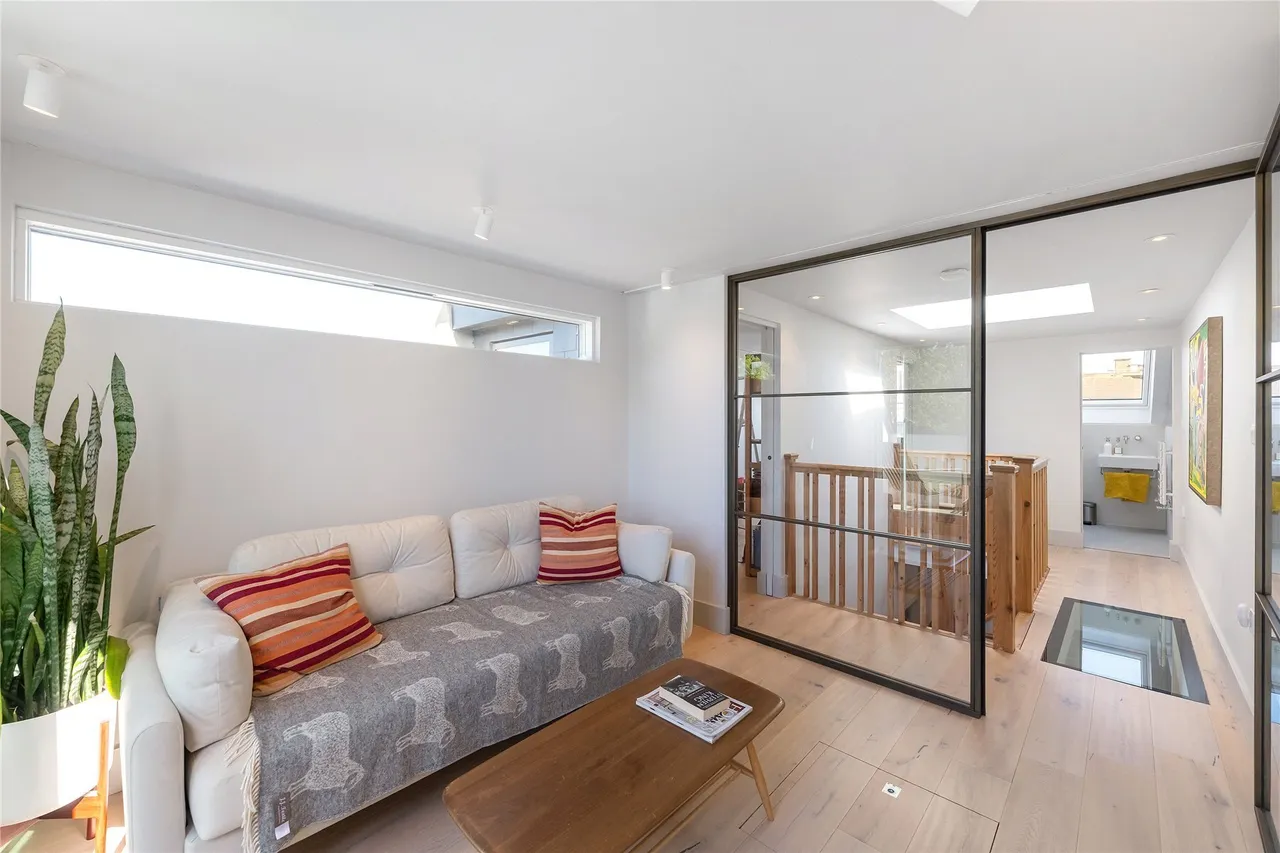 Wyatt Park Road, London, SW2, photo 4