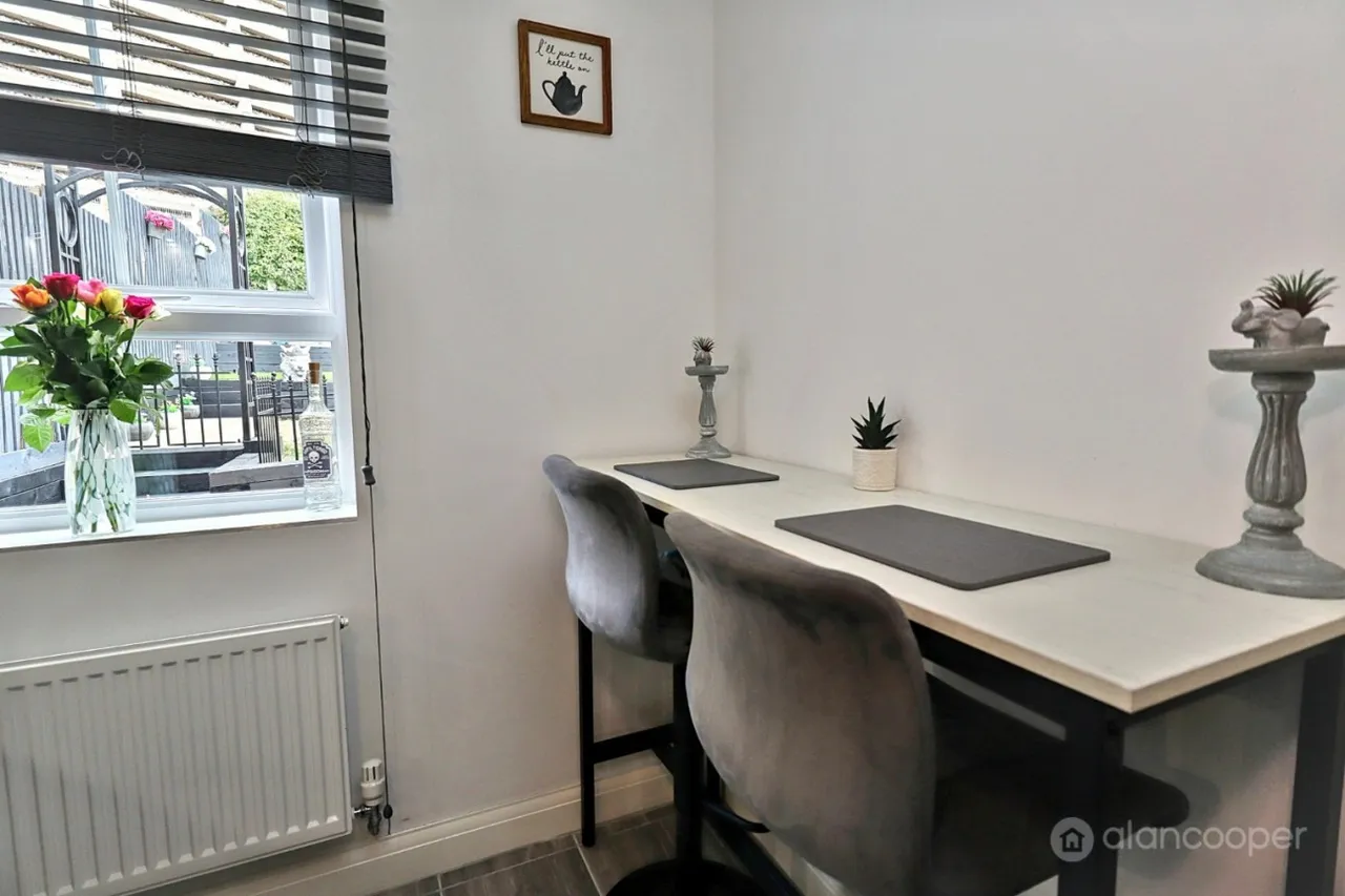 Edinburgh Road, Nuneaton, CV10, photo 8
