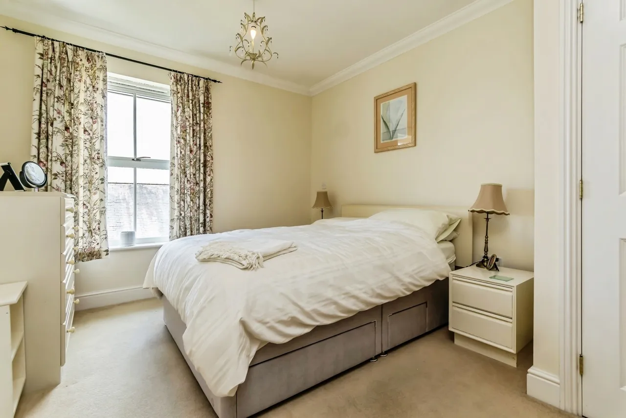 Coldstream Road, Caterham, Surrey, CR3, photo 14