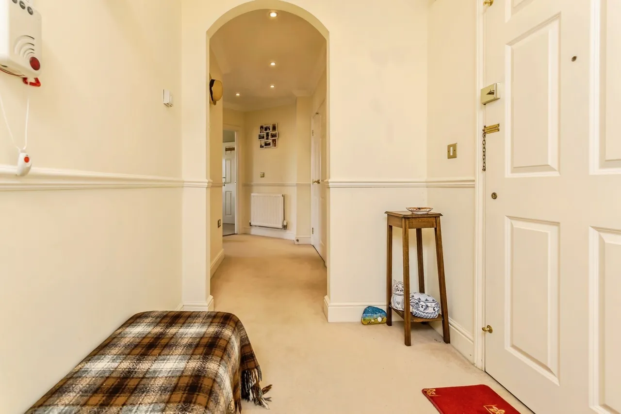 Coldstream Road, Caterham, Surrey, CR3, photo 5