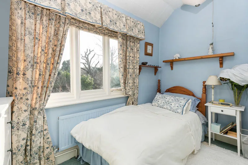Riddlesdown Road, Purley CR8 1DJ, photo 12