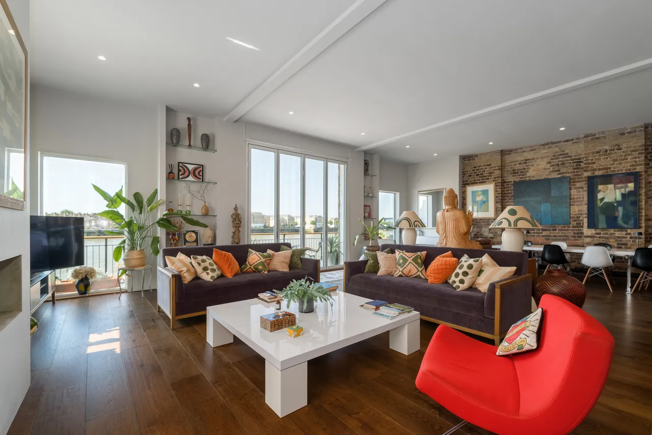3 bed flat for sale — Narrow Street, London, E14