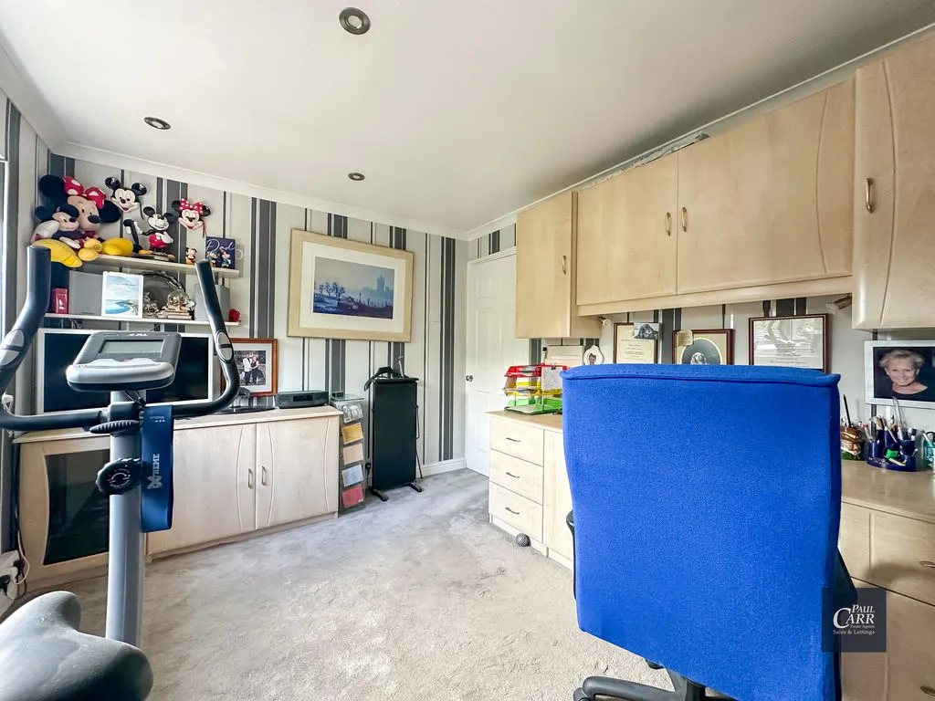 Inglewood Grove, Streetly, B74, photo 25