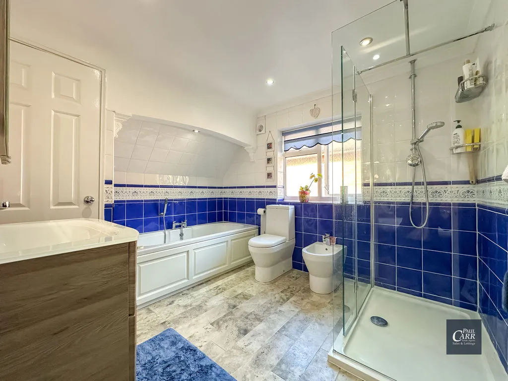 Inglewood Grove, Streetly, B74, photo 26