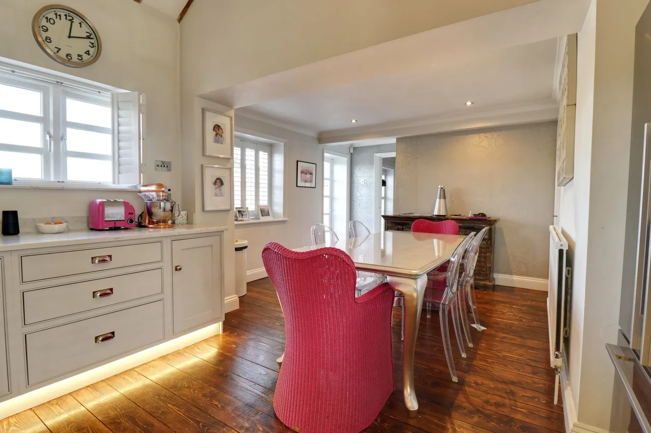 Old Harlow, CM17, photo 11