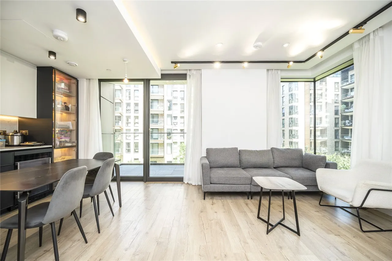 Vermont House, 250 City Road, London, EC1V 8DN, photo 2
