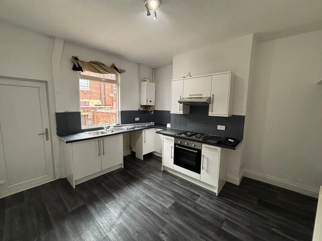 Bolton Street, SK5, photo 3