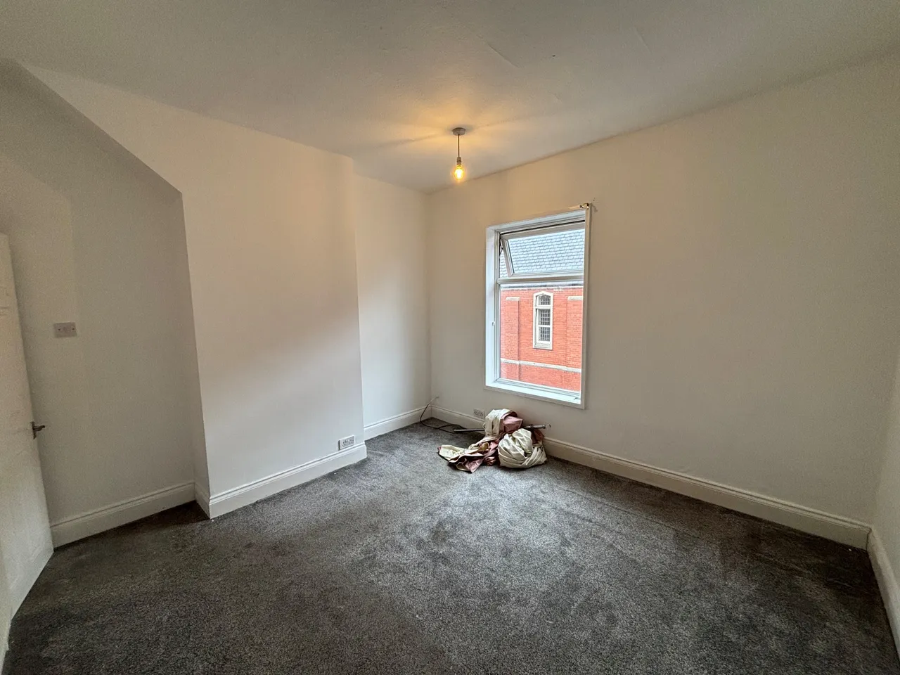 Bolton Street, SK5, photo 6