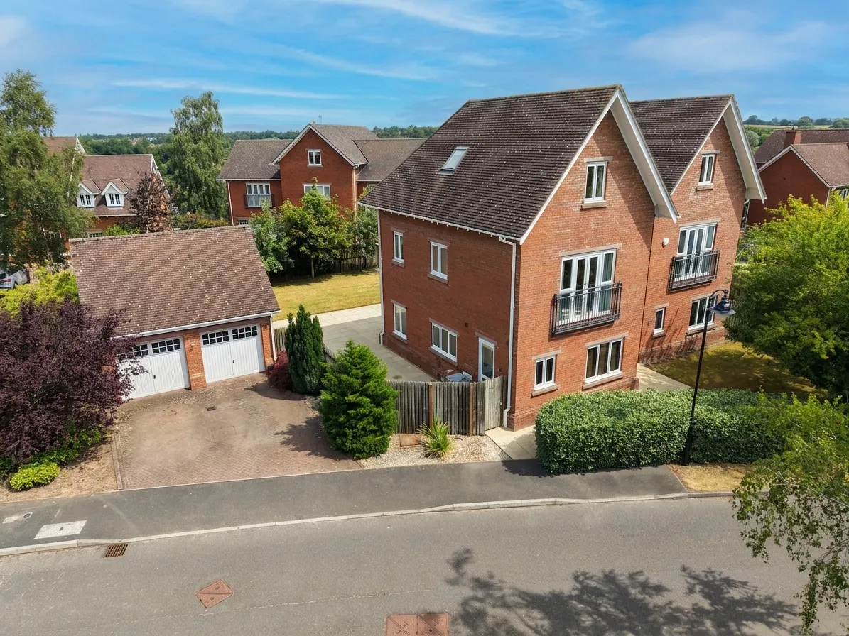 6 bed house for sale, Freshwater Drive, Weston, CW2