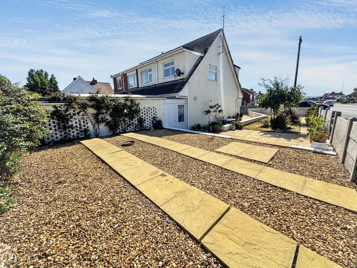 Bodelwyddan Avenue, Kinmel Bay, Conwy, LL18 5BW, photo 21