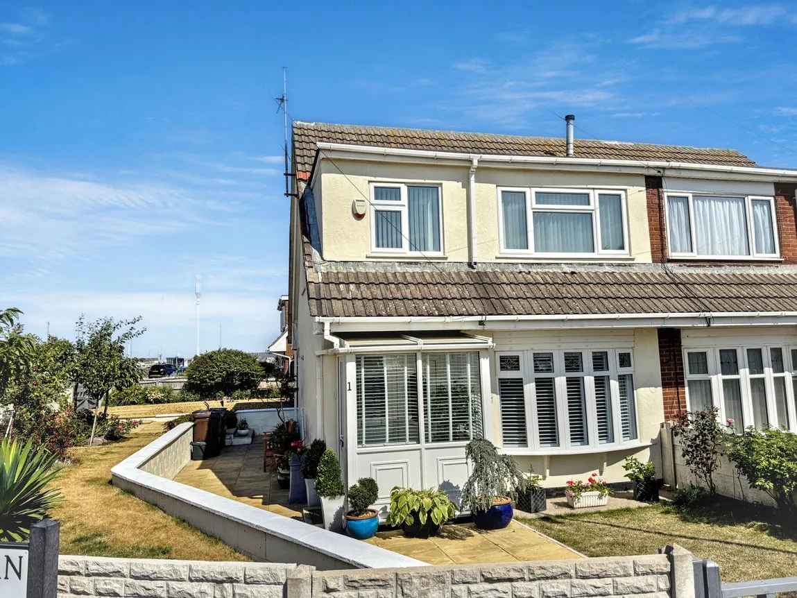 Bodelwyddan Avenue, Kinmel Bay, Conwy, LL18 5BW, photo 24