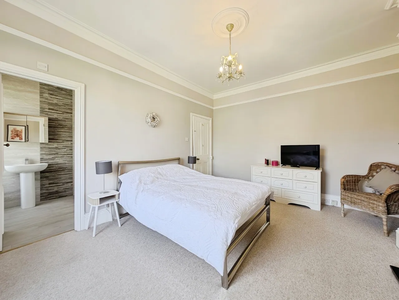 The Poplars, Gosforth, Newcastle upon Tyne, Tyne and Wear, NE3, photo 4