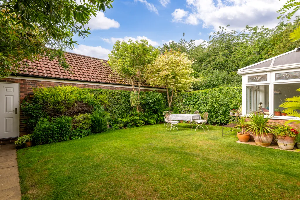 Raven's View, Witham St. Hughs, LN6, photo 22