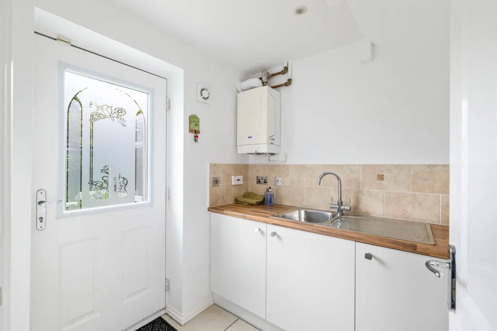 Raven's View, Witham St. Hughs, LN6, photo 6