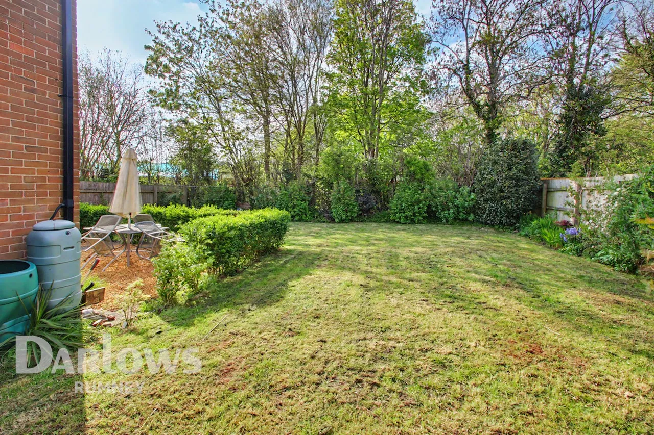 Macaulay Avenue, Cardiff, photo 17