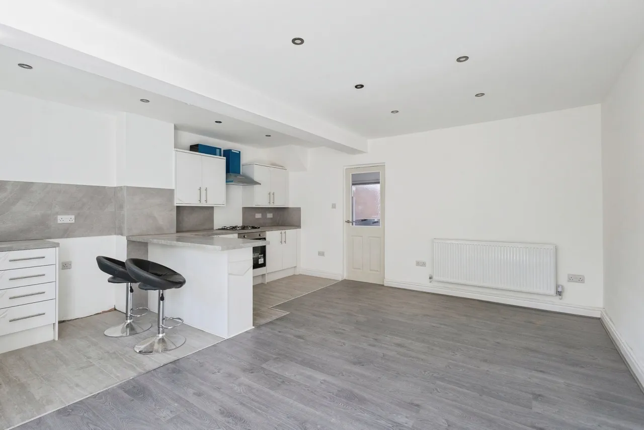 Moorton Avenue, Manchester, Greater Manchester, M19, photo 2