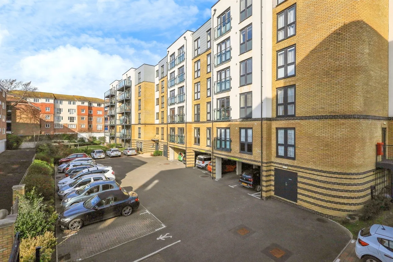 Southfields Road, Eastbourne, BN21, photo 14