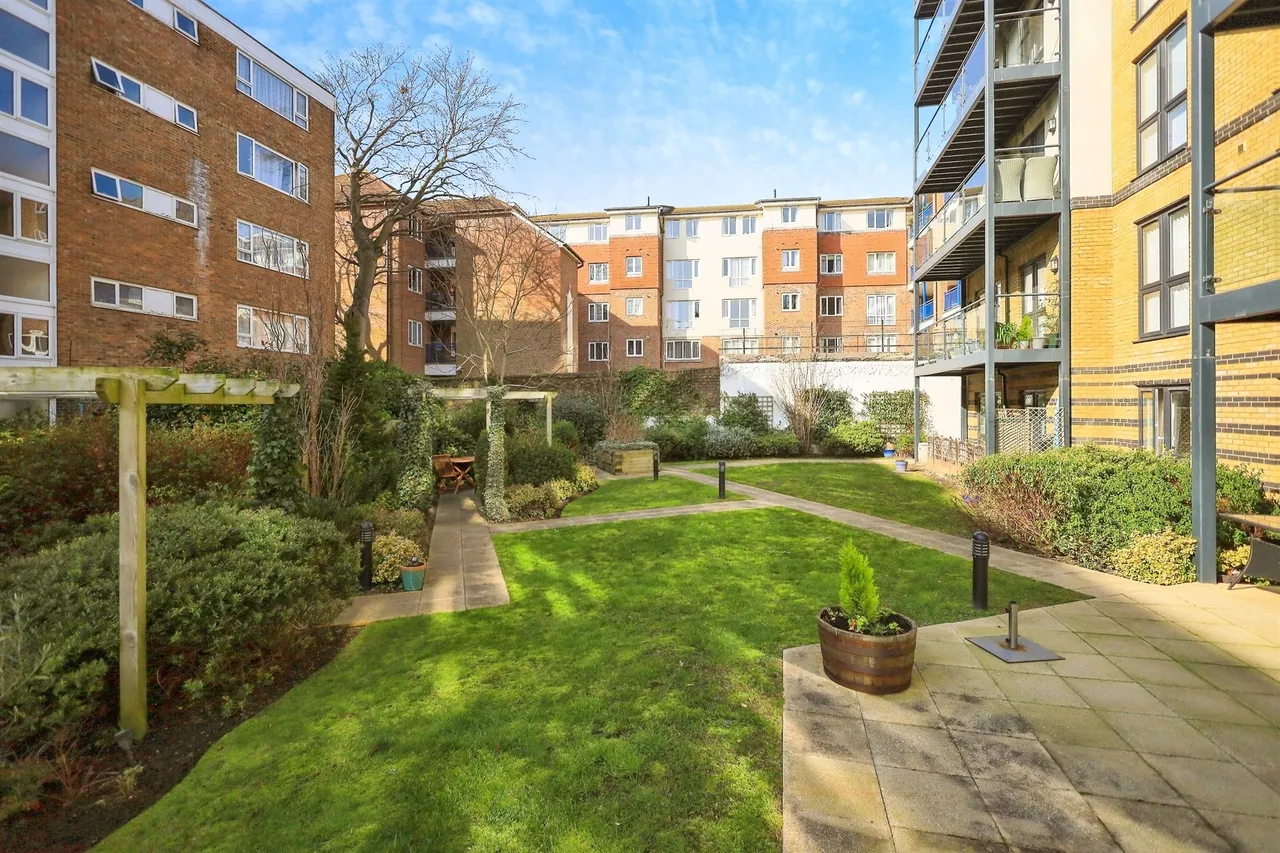 Southfields Road, Eastbourne, BN21, photo 13