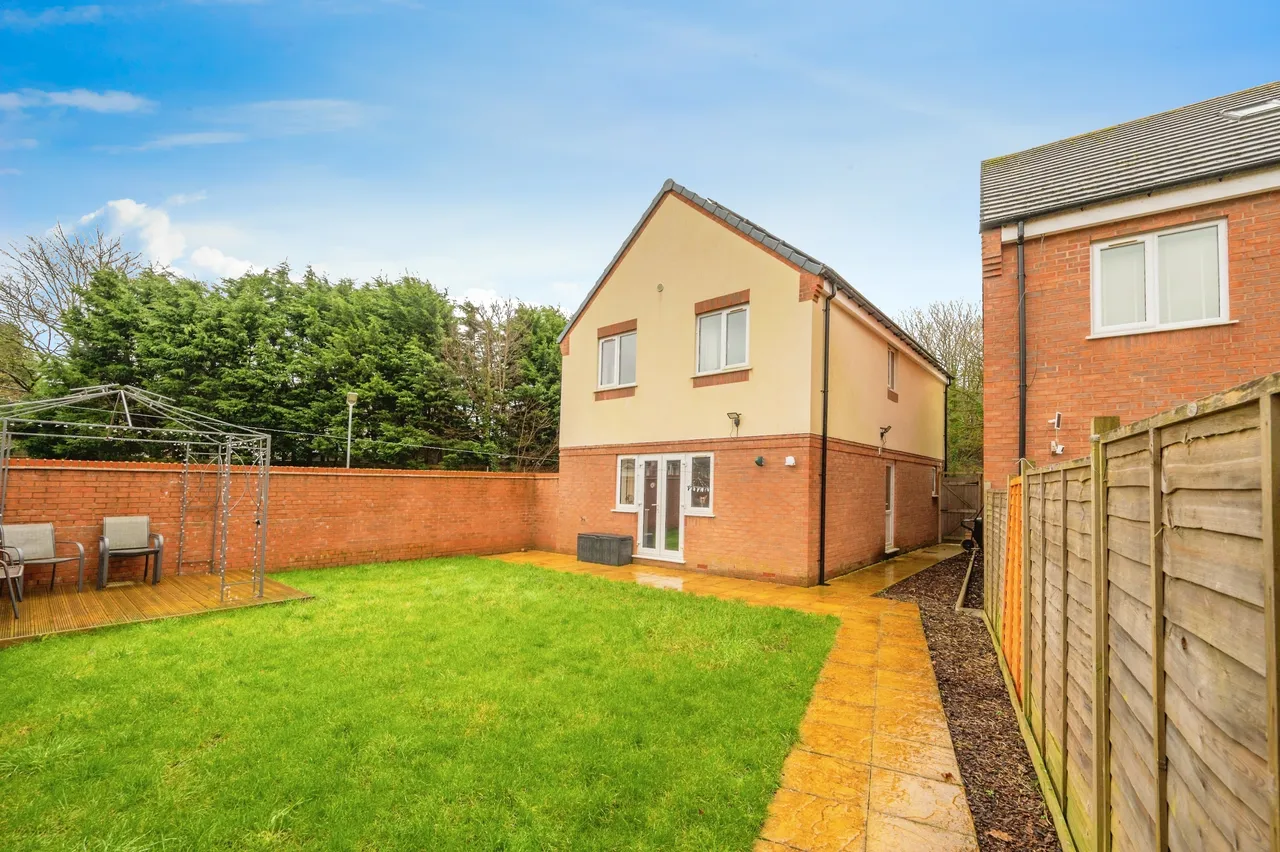 Groveley Lane, Longbridge, B31, photo 14