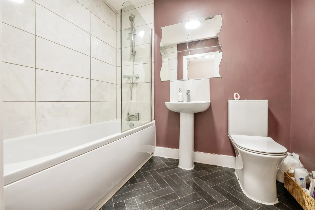 Groveley Lane, Longbridge, B31, photo 13